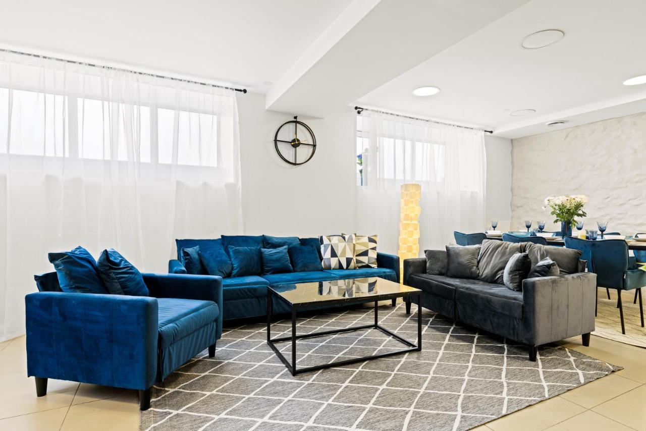 Sirena Apartment - Self Check-In And Free Parking Tallinn Buitenkant foto
