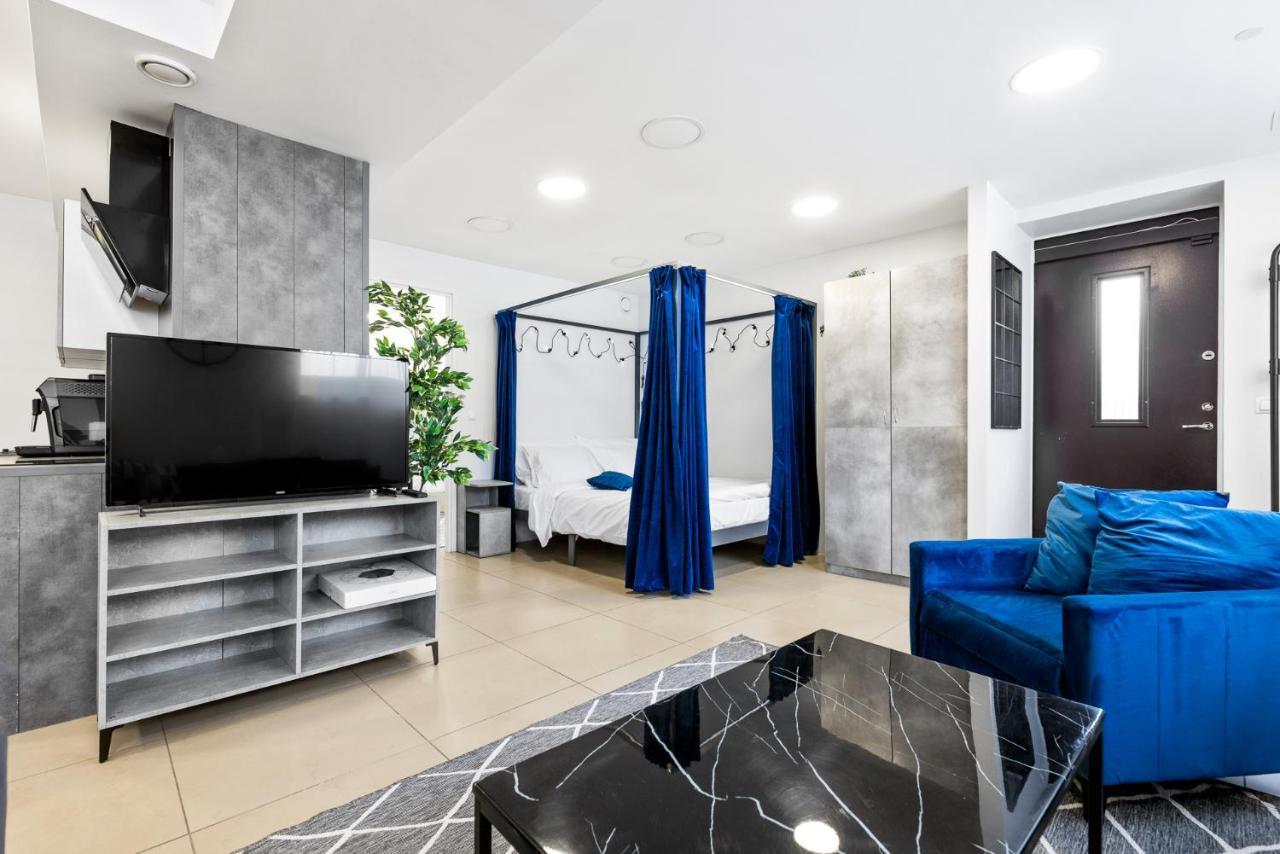 Sirena Apartment - Self Check-In And Free Parking Tallinn Buitenkant foto